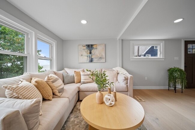 Building Photo - 58 Breezy Hill Terrace