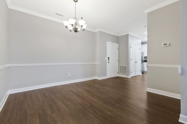 Building Photo - 116 31st Ave N