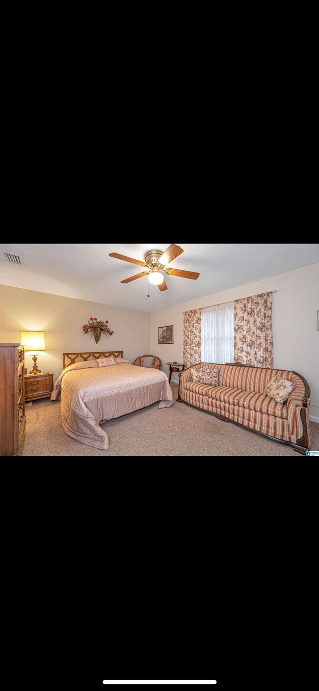 Building Photo - 3409 Wildewood Dr