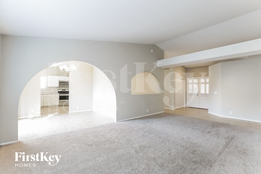 Building Photo - 7371 W Colter St