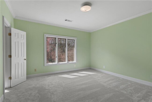 Building Photo - 15905 Westbrook Rd