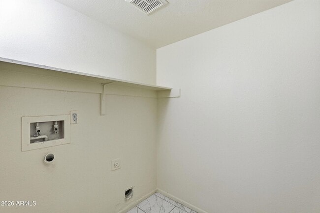 Building Photo - 4731 W Paradise Ln