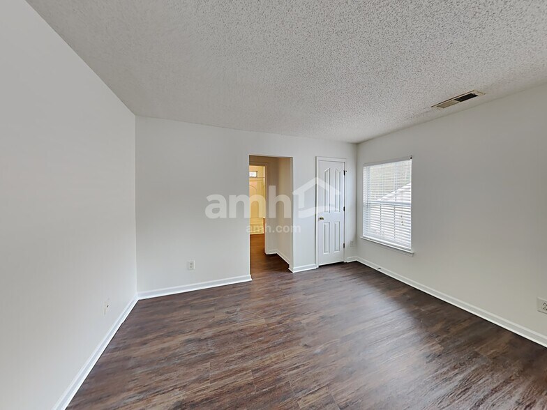 Building Photo - 7316 Aragorn Ln