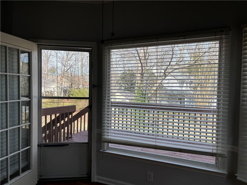 Building Photo - 722 Thornapple Trail SW