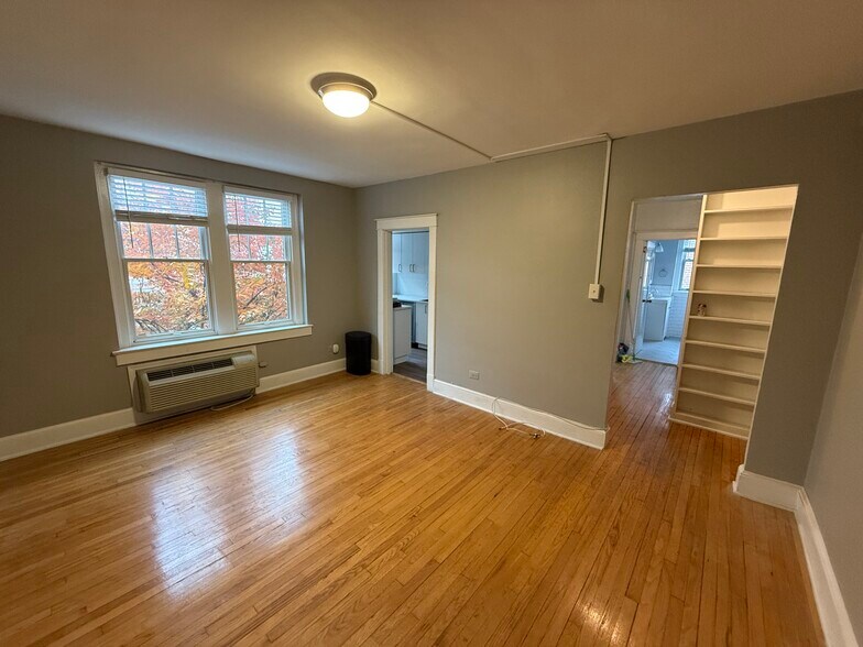 Building Photo - 2410 20th St NW