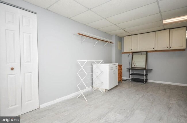 Building Photo - 9801 Belhaven Rd