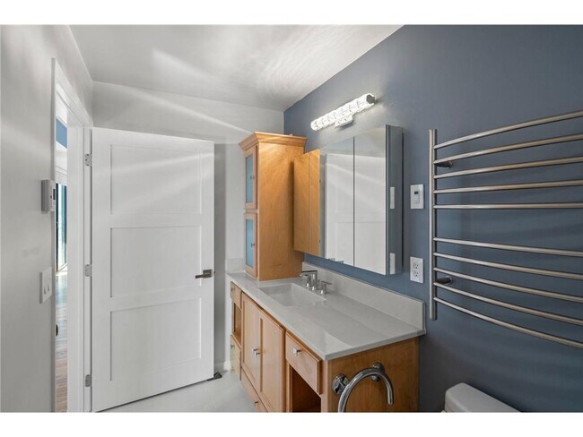 Building Photo - 500 E Grant St