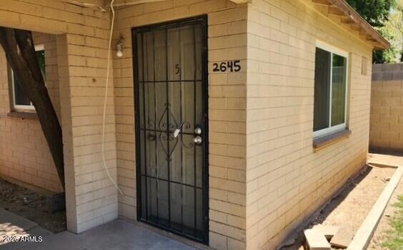 Building Photo - 2645 W Morten Ave