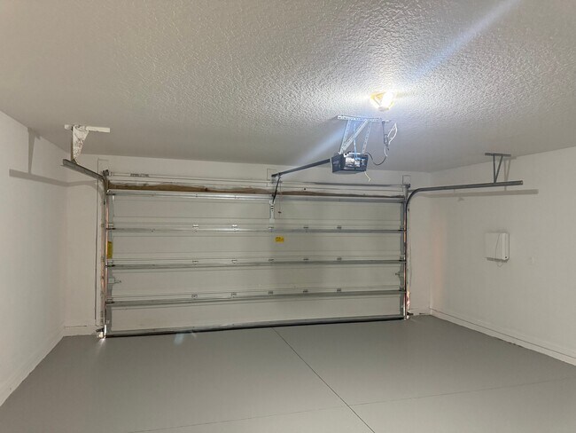 Building Photo - 1377 N Platte Ct