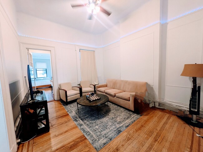 Primary Photo - 403 Washington St