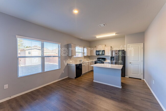 Building Photo - 5800 Kennedy St