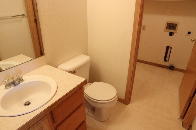 Building Photo - 442 Dunne Dr