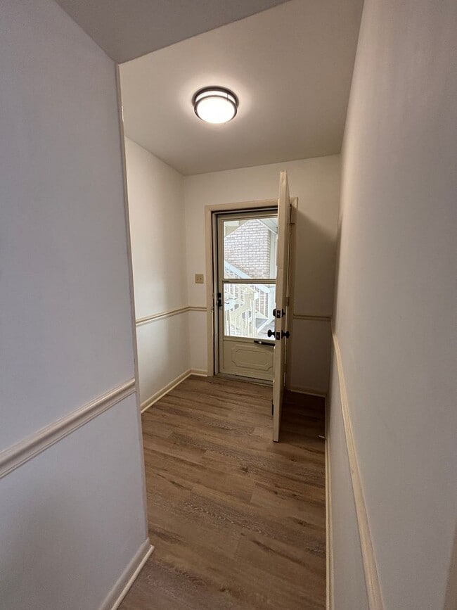 Building Photo - 5260 Crossbow Cir