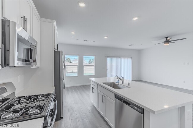 Building Photo - 9952 Oliver Hls Ave