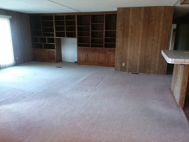 Building Photo - 2 Bedroom/2 Bath Modular Home Available Now!