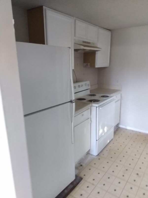 Building Photo - 718 Zinn Dr