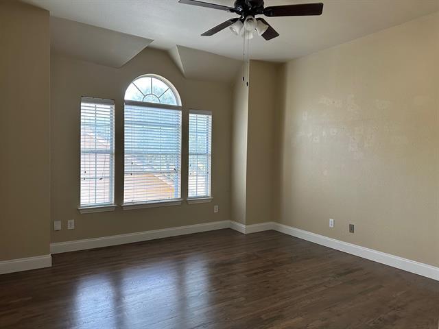 Building Photo - 5520 S Briar Ridge Cir