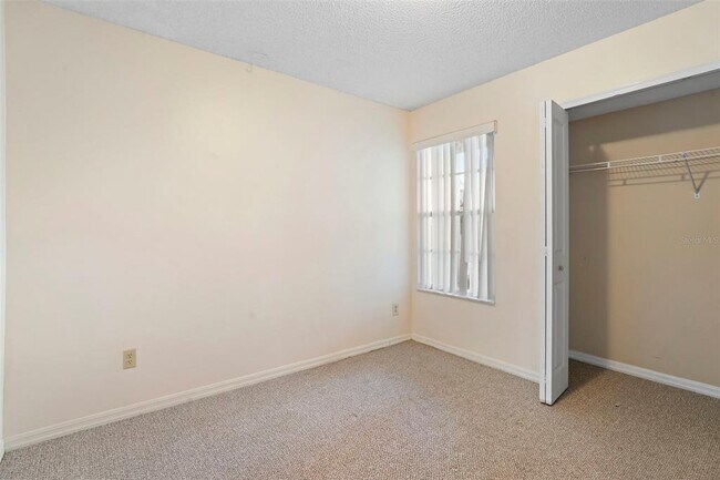 Building Photo - 2051 Royal Bay Blvd