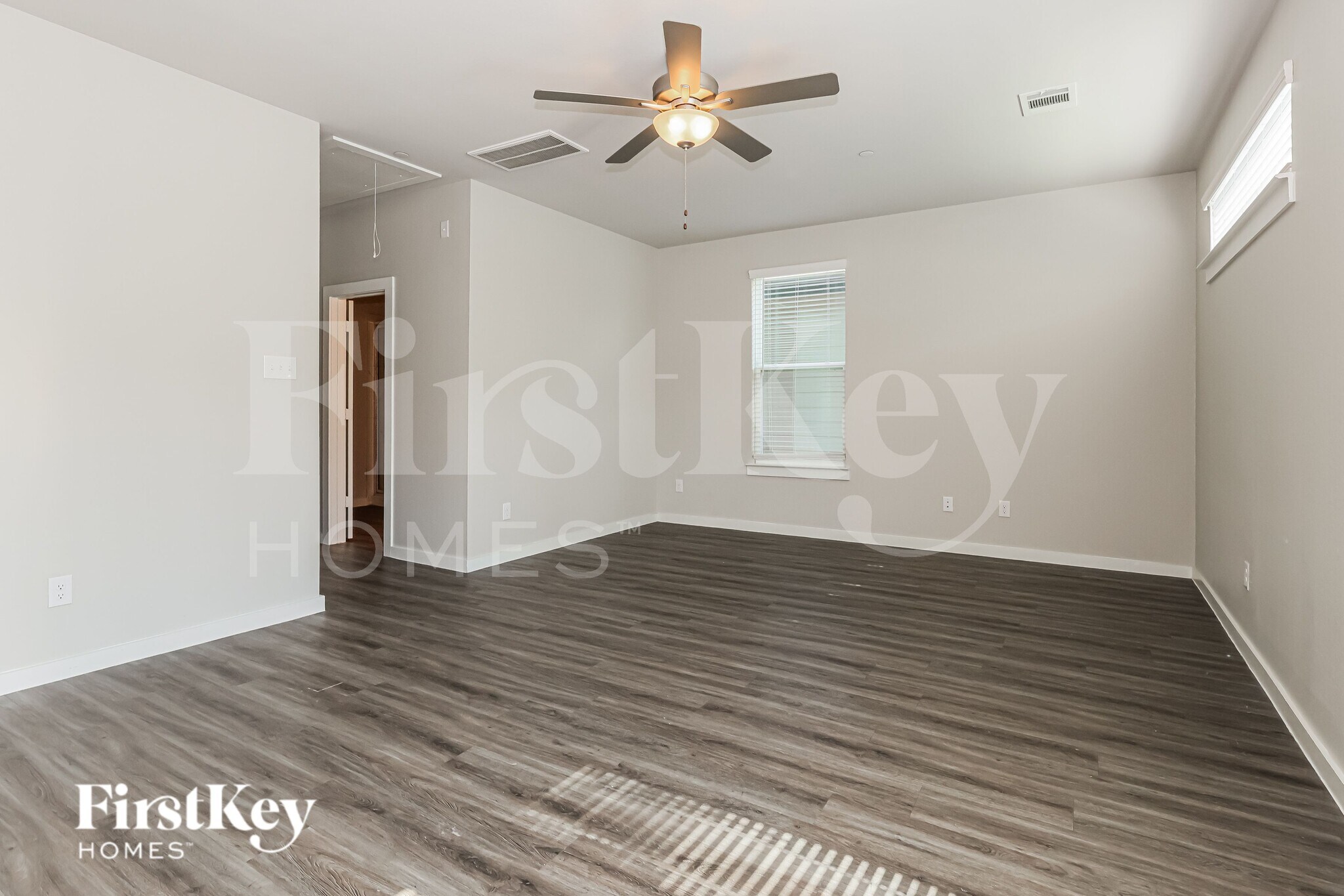Building Photo - 18322 W Centro Cir