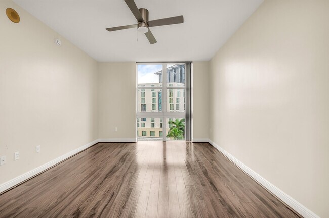 Building Photo - 550 Okeechobee Blvd