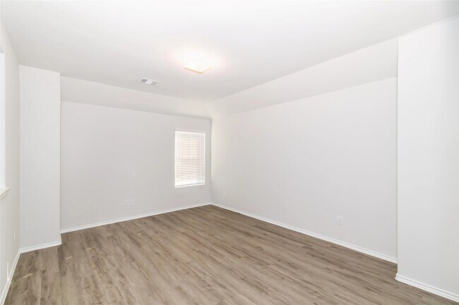 Building Photo - 22331 Porter Mountain Trl