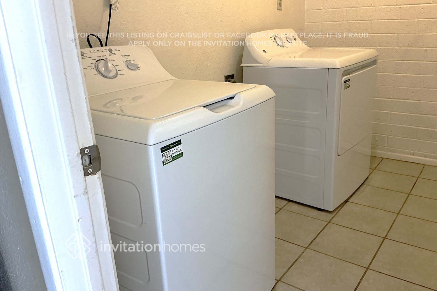 Building Photo - 208 W McLellan Rd