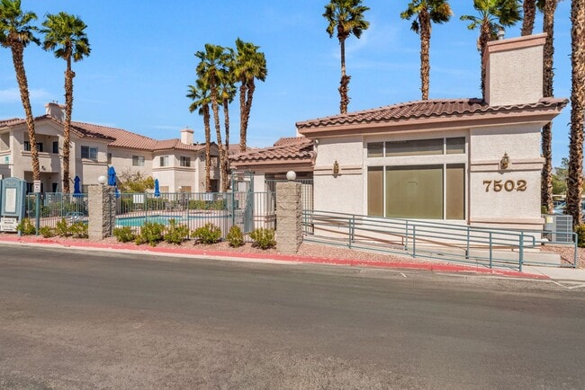 Building Photo - Bright & Stylish Condo with Fireplace and Private Balcony in a Resort-Style Community!