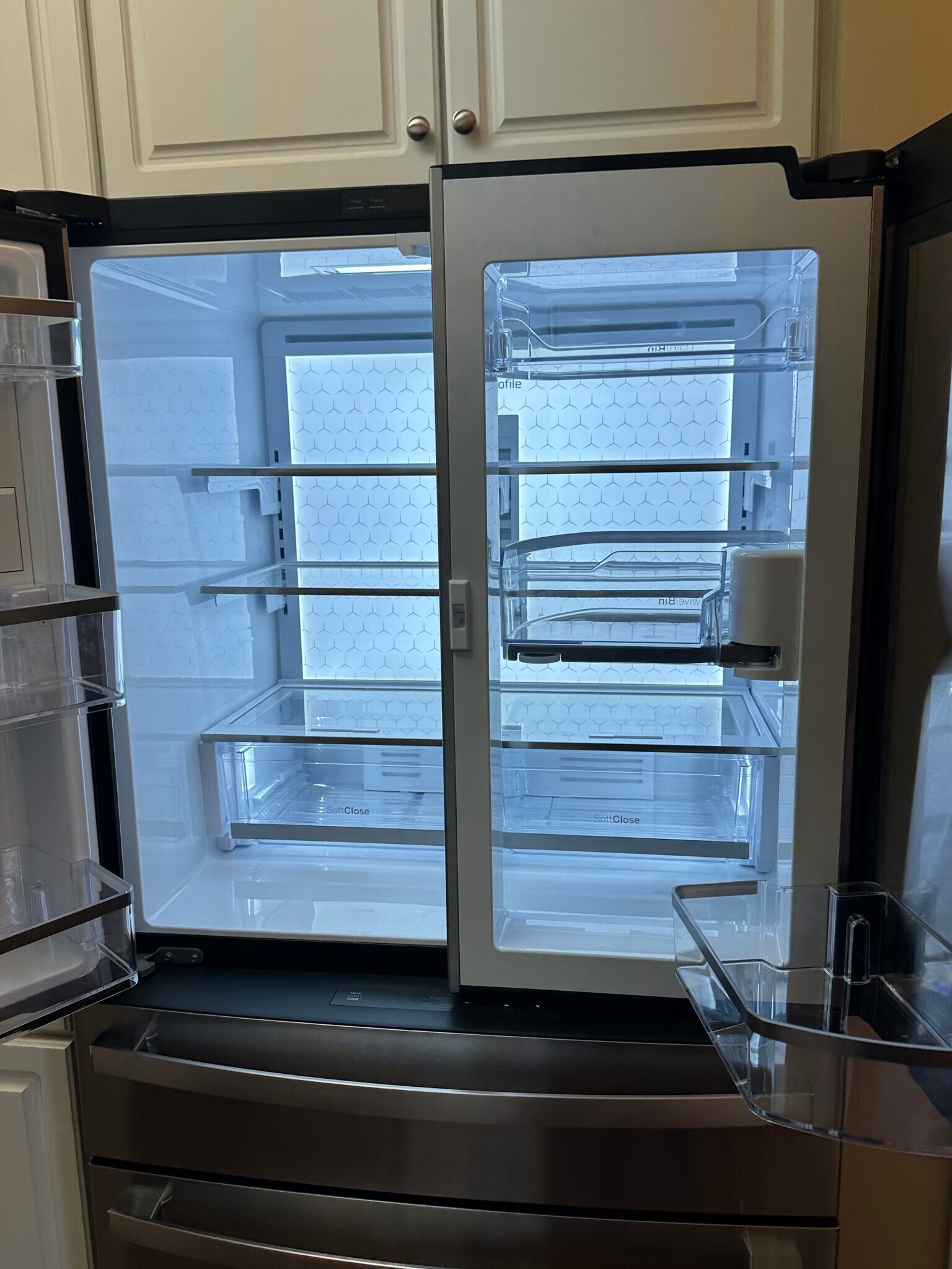 Building Photo - 1813 Kenwood Ave