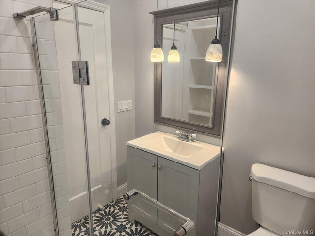 Building Photo - 124 Corlies Ave