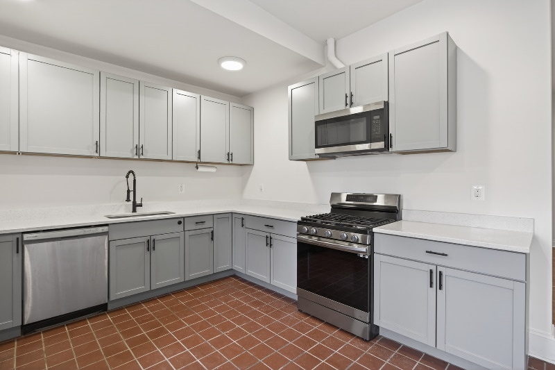 Building Photo - 1320 K St SE