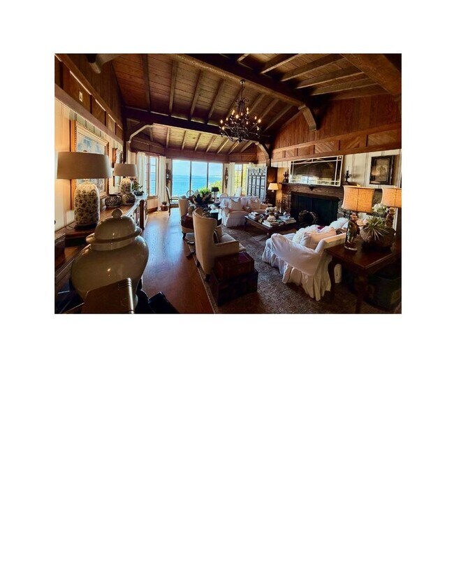 Building Photo - Amazing location in La Jolla for a big house. Gustavo Lopez AMSI