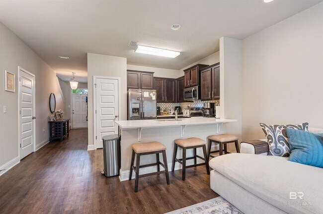 Building Photo - 6780 Spaniel Dr