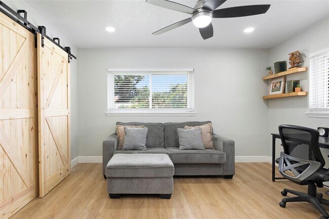 Building Photo - 5840 Dartmouth Ave N