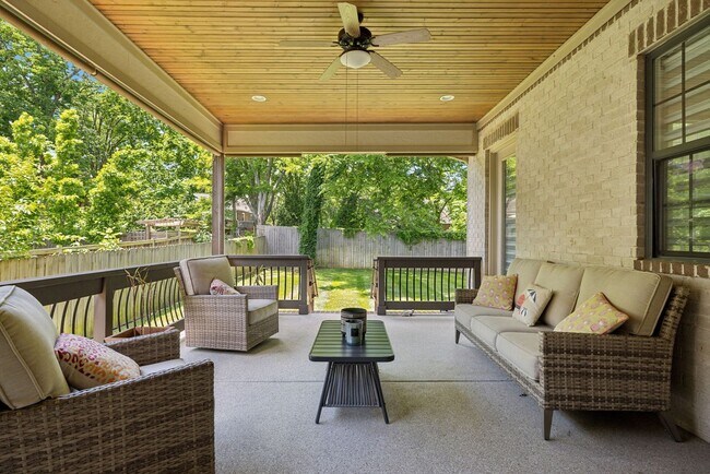Building Photo - Welcome to this beautifully designed 4-bed...