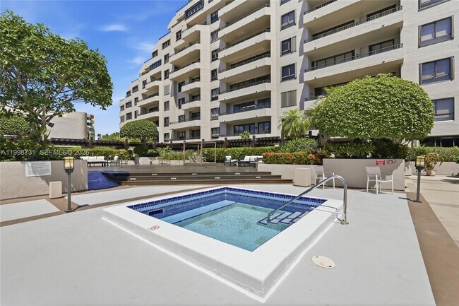 Building Photo - 251 Crandon Blvd