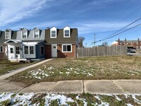 Building Photo - Charming 3Bed/1Bath in Dundalk