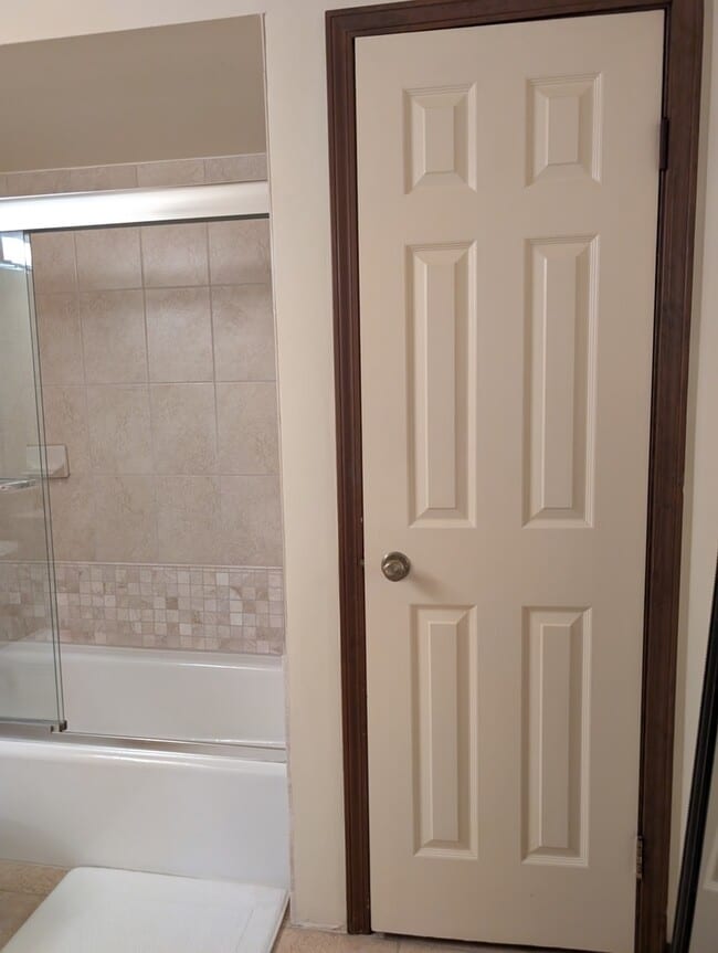 Building Photo - 1535 Wedgefield Cir