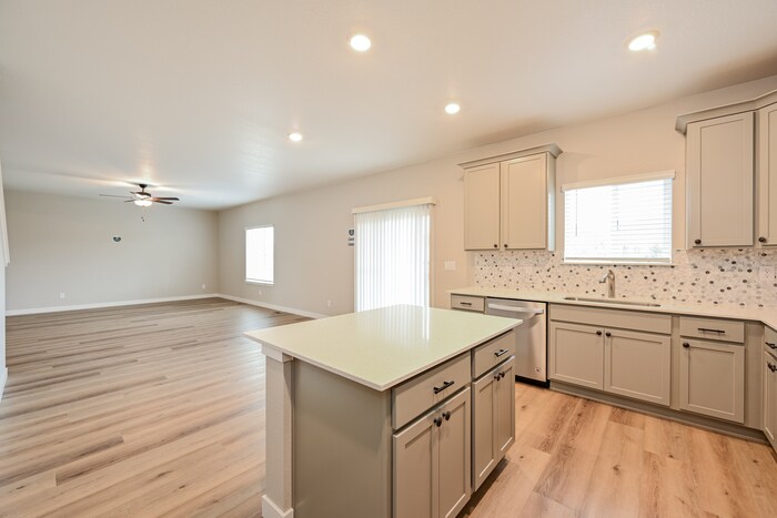 Building Photo - 17971 E 95th Pl