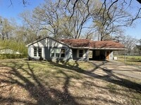 Building Photo - 3073 Gorton Rd