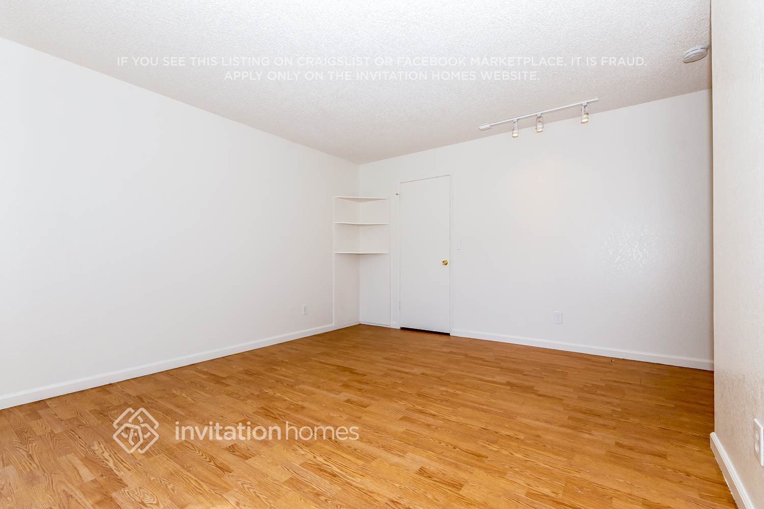 Building Photo - 7840 1st Draw Way