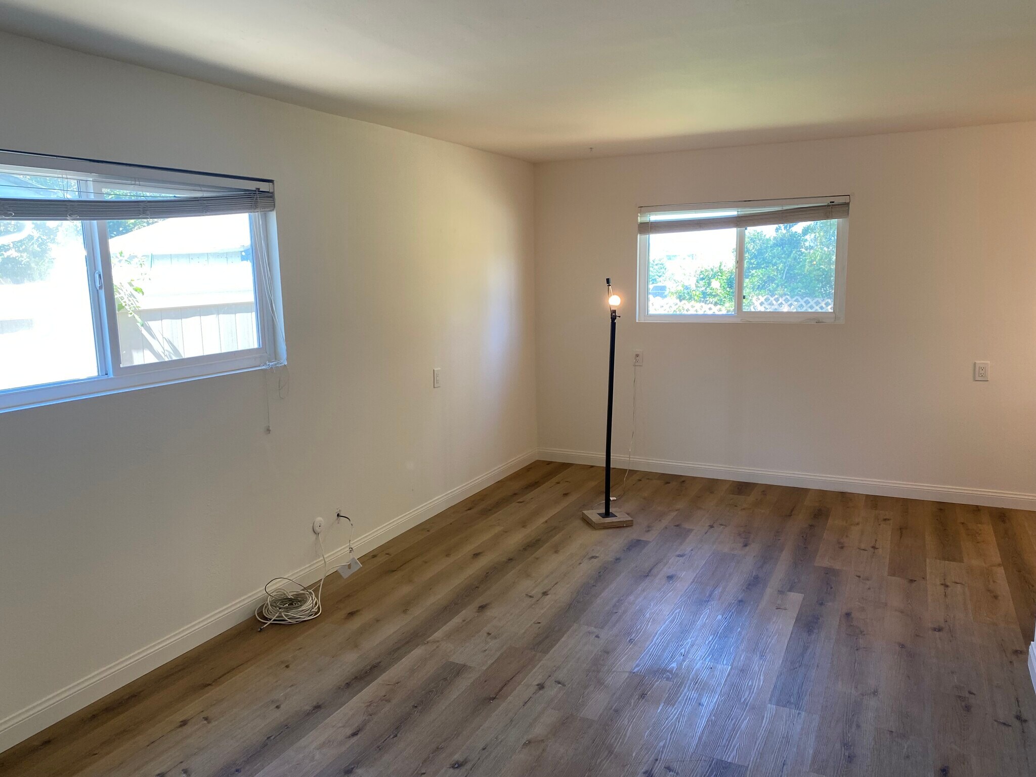 Building Photo - 4076 Mira Costa St