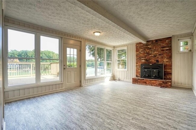 Building Photo - 6163 Lake Lanier Heights Rd