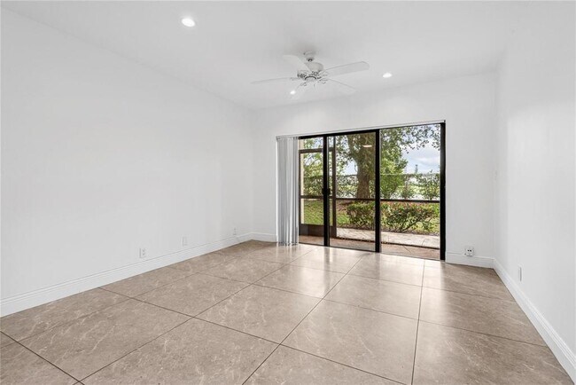 Building Photo - 9150 NW 38th Dr