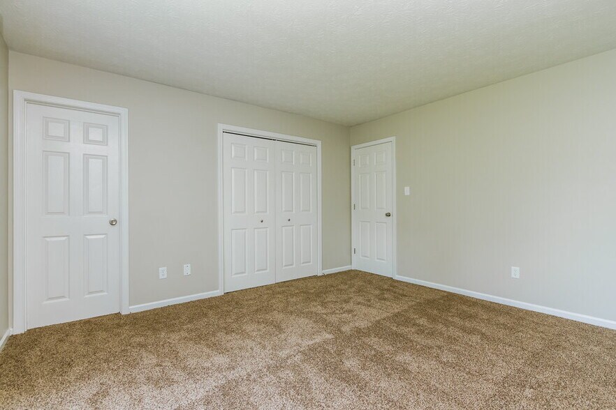 Building Photo - 5040 Harpers Ln