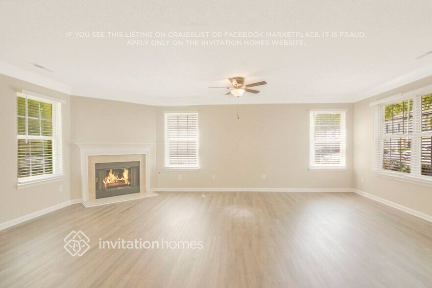 Building Photo - 120 Pebblestone Dr