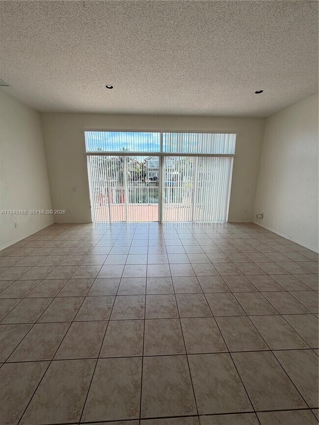 Building Photo - 14640 SW 132nd Ct