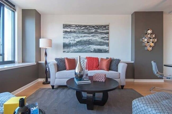 Building Photo - South Beach - 1 BR, 1BA Condo 814 Sq. Ft. ...