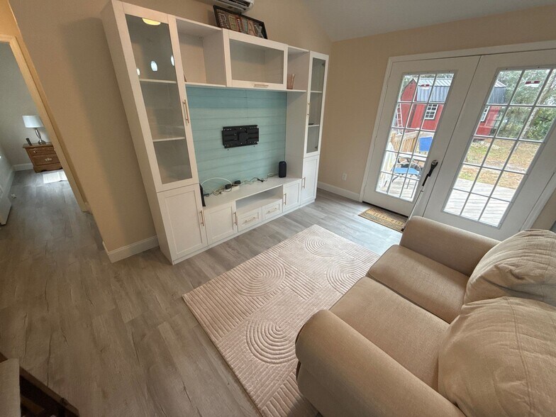 Building Photo - 6230 W Glen Robbin Ct