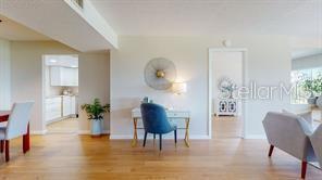 Building Photo - 1120 N Shore Dr NE