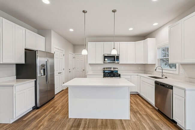 Building Photo - 3916 County Rd F North